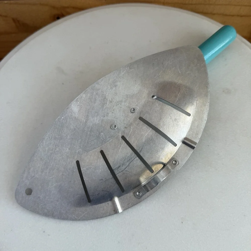 VTG Foley Aluminum Pot Pan Drainer Strainer Turquoise Blue‎ 60s 50s Movie Prop